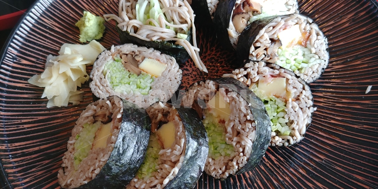 마끼,일식,메밀마끼,메밀소바,김말이,김밥,메밀김말이,음식,소바
