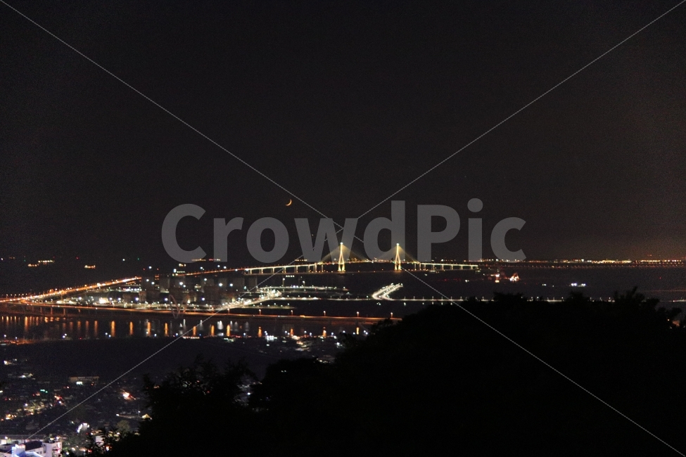 인천야경,송도야경,인천대교,야경,초승달,도시,풍경,city,landscape,야경,밤,nightscape,night,nature,자연,outdoors,옥외,metropolis,중심지,urban,어반,town,시티,building,건물,경치,scenery