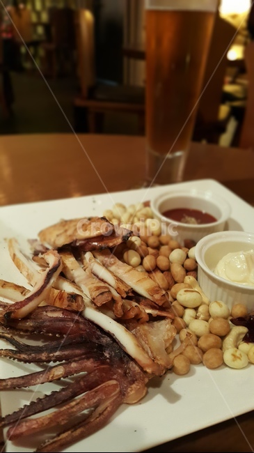 반건조오징어,생맥주,맥주안주,오징어,draftbeer,실내,음식,땅콩,food,음식,식재료,요리,food,cook,meal,dishes,food reserves