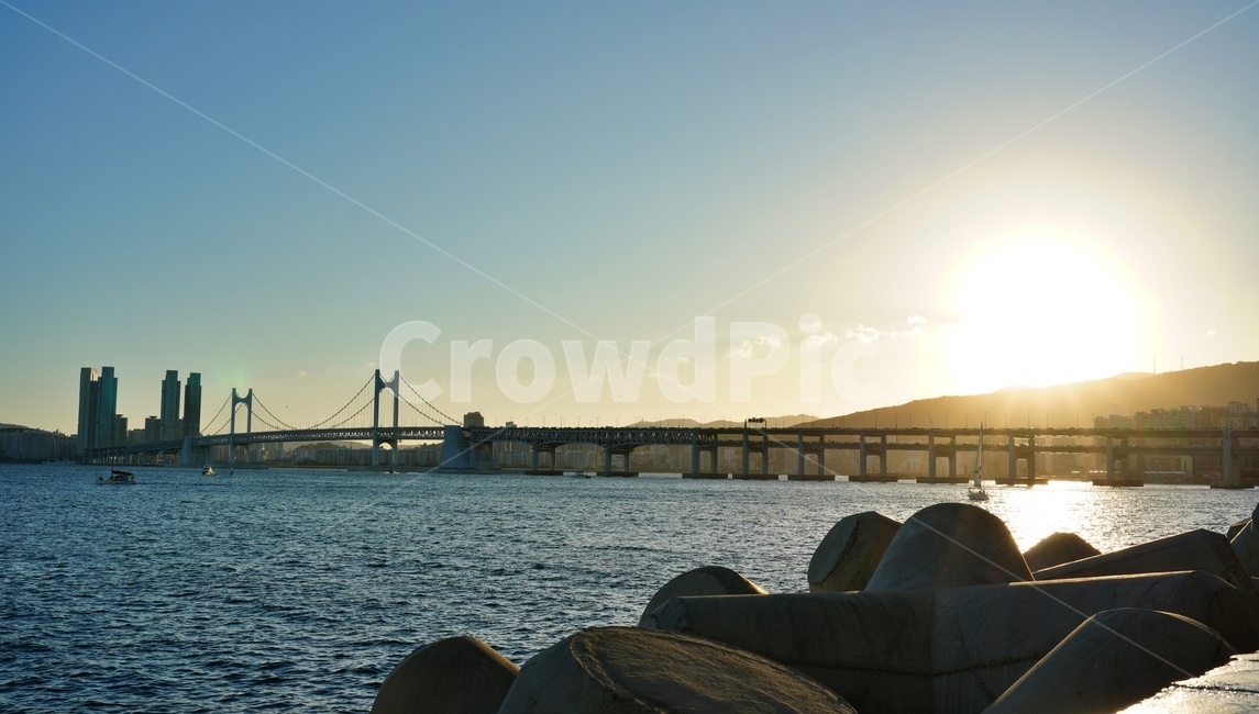 노을,광안대교,부산,바다,남해,태양,light,빛,플레어,flare,방파제,햇빛,하늘,sky