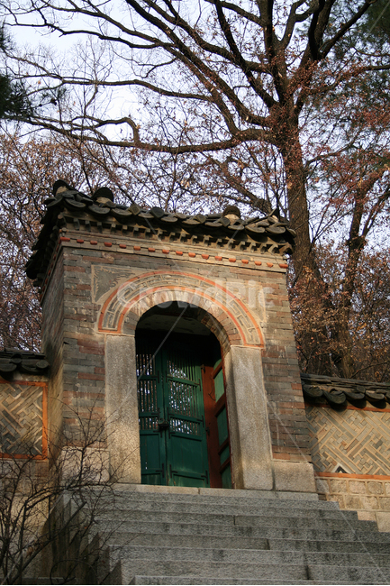 창덕궁,대조전,문,내전,한국의궁,세계문화유산,문화유산,한국,한국전통,한국문화,korean traditional,korean culture,건축물,건물외관,exterior,building,structure,architecture,construction