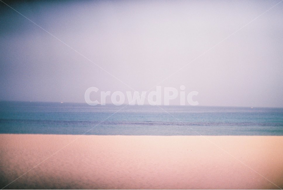 바다,해변,여름,해안,필름사진,파도,하늘,파랑,자연,풍경,nature,landscape,해변,바다,beach,sea,감성,sensible,feeling