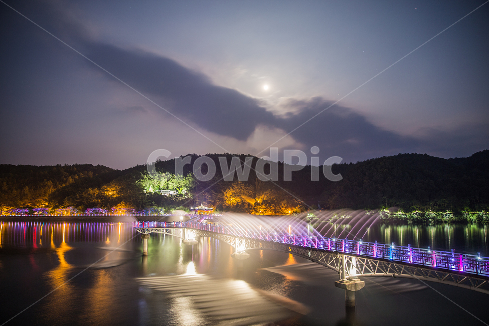 야경,nightview,분수,fountain,월영교,wolyeonggyo,관광지,touristdestination,풍경,반영,reflection,빛,light,야경,밤,풍경,nightscape,night,landscape