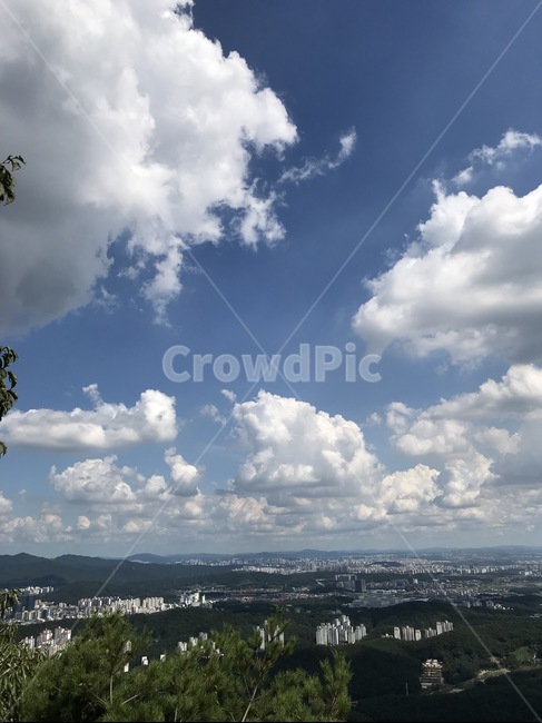 구름,산,정상,하늘,맑은하늘,등산,하루,풍경,landscape,맑은날,여름,자연,풍경,nature,landscape,outdoors,옥외,sky,weather,날씨,azure sky,푸른 하늘,cumulus,적운,cloud