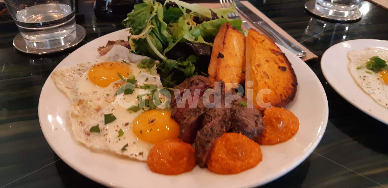 brunch,steak,cafe,food,브런치,음식,요리,스테이크