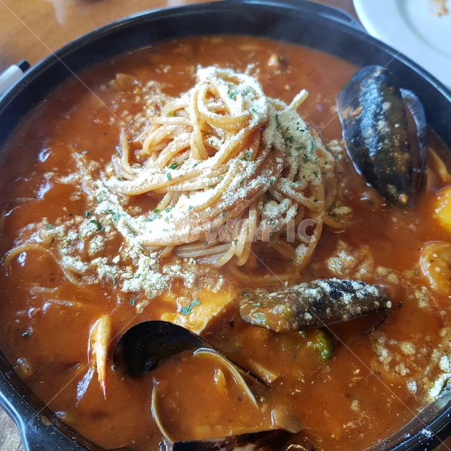 dish,요리,meal,식사,food,음식,파스타,pasta,해물,음식,식재료,요리,food,cook,meal,dishes,food reserves