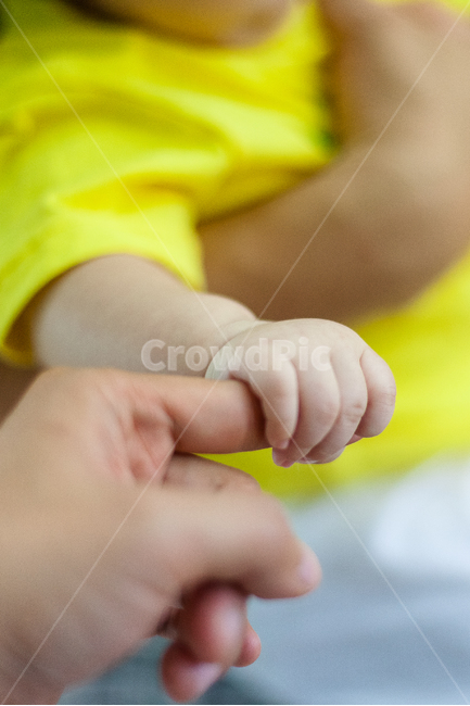 아기,약속,행복,가족,손가락,기쁨,설레임,미소,사람,인물,인간,human,person,신체일부,몸,body,가족,패밀리,family