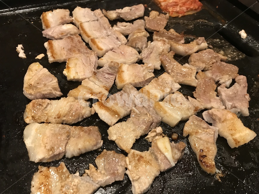 삼겹살,고기,돼지고기,고칼로리,음식,돼지,고지방,구이,한국요리,요리,food,meat,pork,koreafood,음식,식재료,요리,food,cook,meal,dishes,food reserves,육류,고기,meat
