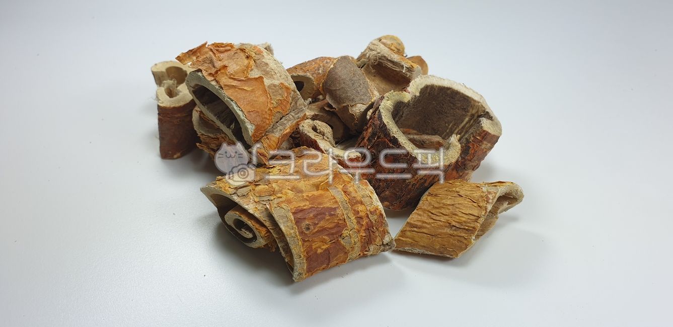 decoction,Oriental medicine,medicine,Herb,Oriental medicine clinic,Chinese medicine,Donguibogam,medicinal herbs,tonic,herbal medicine,Morifolia,wild grass