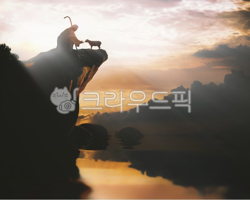 예수그리스도,양,예수님,어린양,절벽,구원,사랑,벼랑,위기,빛,위험,위험한,목자,인도하다,돌보다,보호,목동,그리스도,태양,노을,하늘,구름,산,자연,풍경,바위,어두운,검은,지팡이,교회,믿음,신앙,은혜,종교,평화로운,성자,밝아오는,컨셉,일몰,실루엣,일출,극적인,위태로운,낭떠러지,언덕,밝은,구원하다
