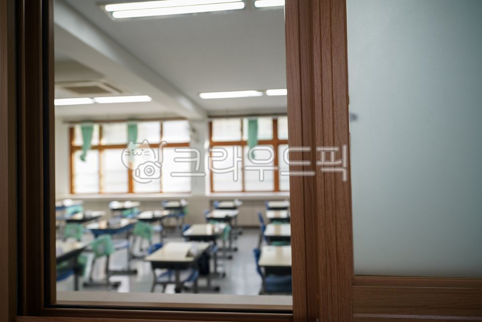 study,education,classroom,learning,empty classroom,empty desk,school,furniture,Emotion,table
