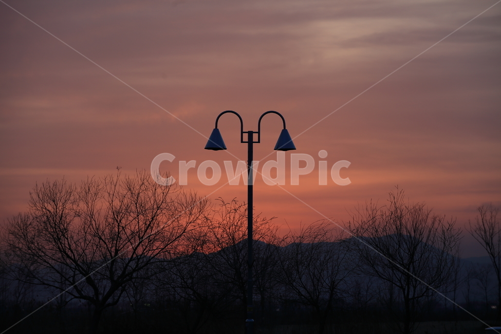 가로등,노을,생태공원,도심공원,일몰,자연,풍경,nature,landscape,실루엣,그림자,silhouette,shadow,lamp post,램프 포스트