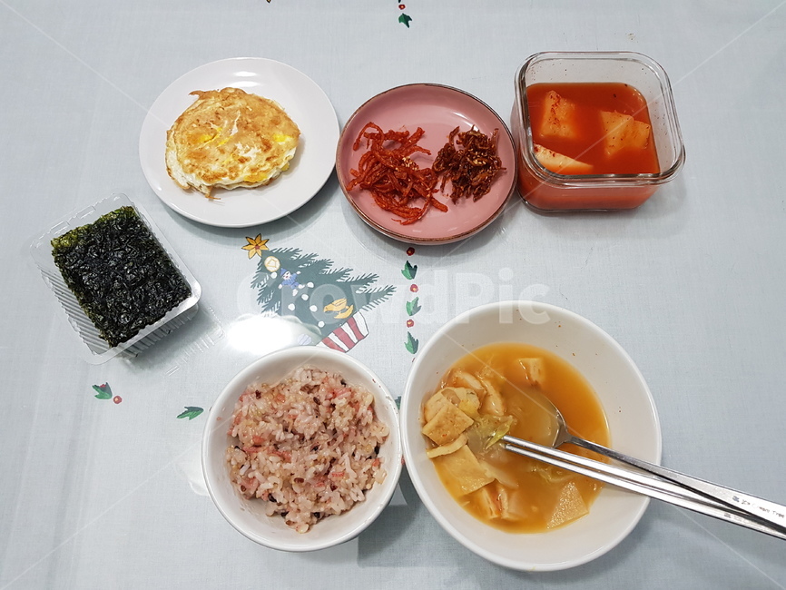음식,요리,재료,야채,고기,김,김치,국,밥,한국,저녁밥,점심밥,점심,저녁,rice,cook,dish,food
