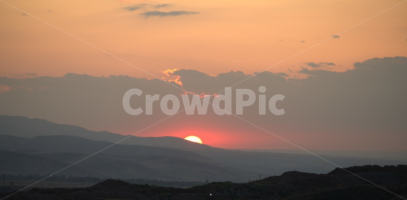 산,하늘,붉은하늘,일몰,구름,자연,풍경,nature,landscape,outdoors,옥외,dusk,황혼,red sky,붉은 하늘,sunset,sky,dawn,새벽