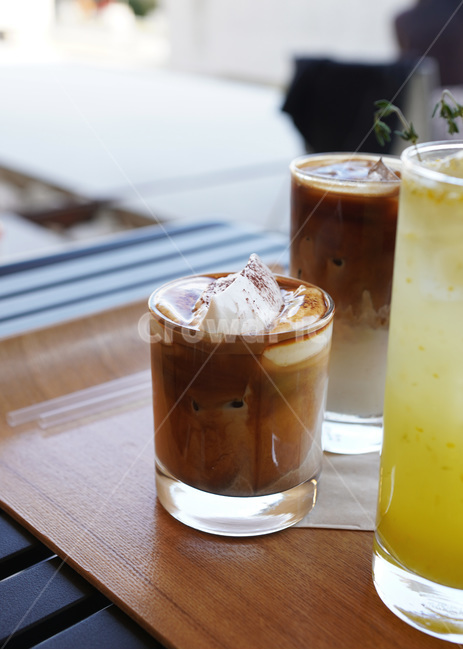 coffee,커피,카페,분위기,유리잔,달콤함,cafe,감성,수다,모임,배경,소스,배경사진,휴식,바리스타,시그니쳐,맛집,cup,drink,coffeecup,커피컵,beverage,마실것,라떼,latte,음료,커피,카페,coffee,cafe