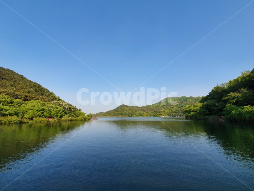 산,저수지,하늘,강,파랑,자연,풍경,nature,landscape,water,물,outdoors,옥외,lake,호수