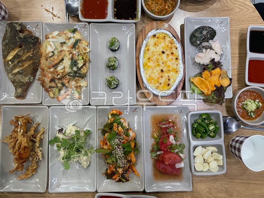 스끼다시,밑반찬,횟집반찬,회집스끼다시,횟집스끼다시,회집밑반찬,meal,식사,food,음식,restaurant