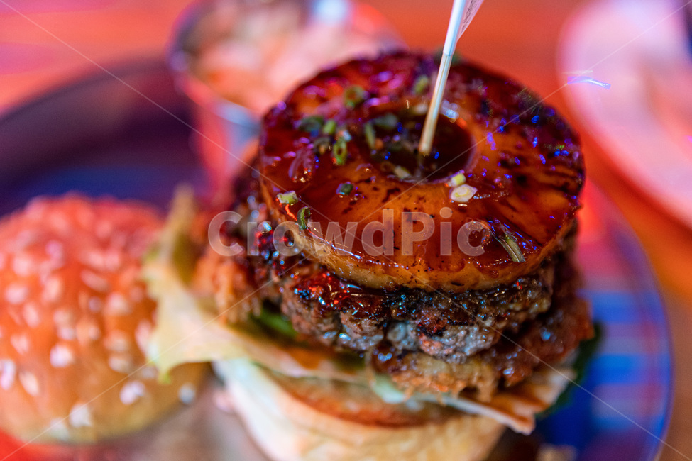 고기,meat,수제버거,요리,cook,양식,서양음식,서양요리,bread,빵,햄버거,수제,식재료,재료,meal,음식,식재료,요리,food,cook,meal,dishes,food reserves,양식,서양음식,서양요리,western food,western dishes,western meal,western cook