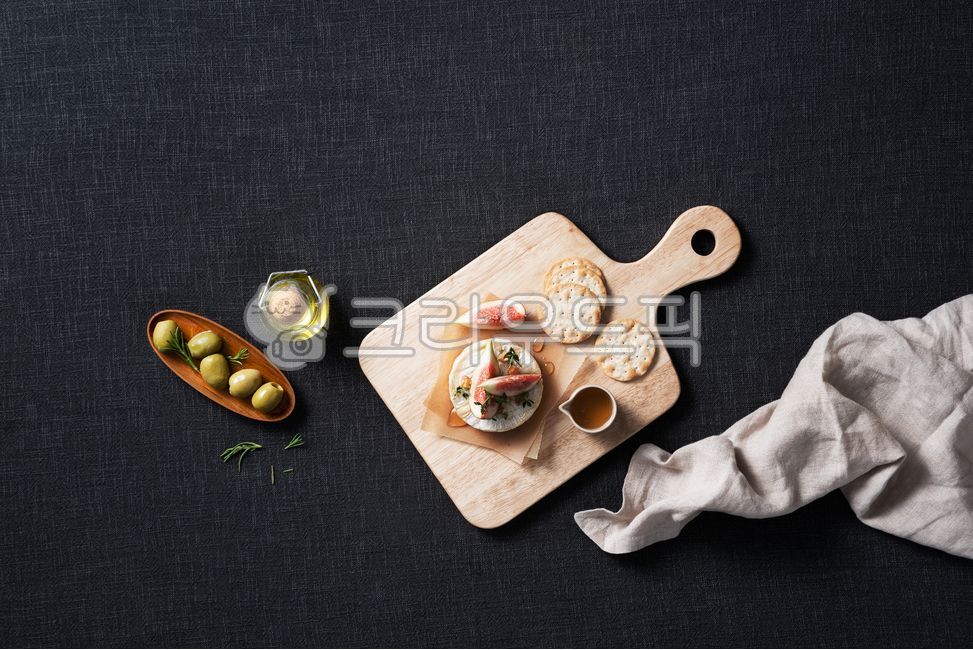 비스킷,무화과,꿀,음식,도마,올리브,올리브유,기름,나무도마,허브,플레이트,맛있는