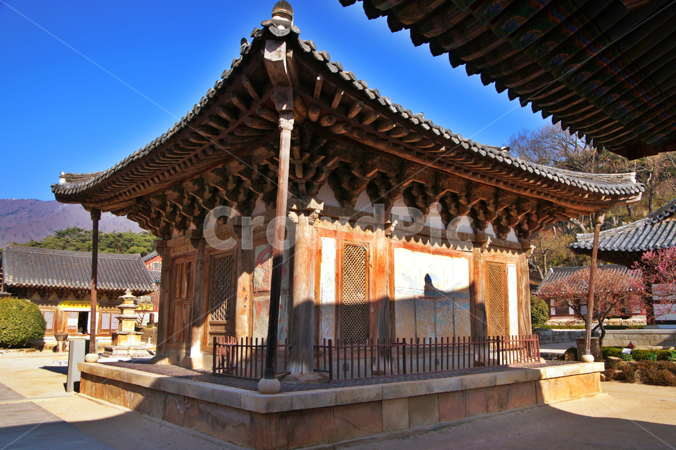극락보전,통도사,양산,유형문화재제194호,아미타불,극락,유네스코세계문화유산,법보사찰,고건축,한국전통,한국문화,korean traditional,korean culture,건축물,건물외관,exterior,building,structure,architecture,construction