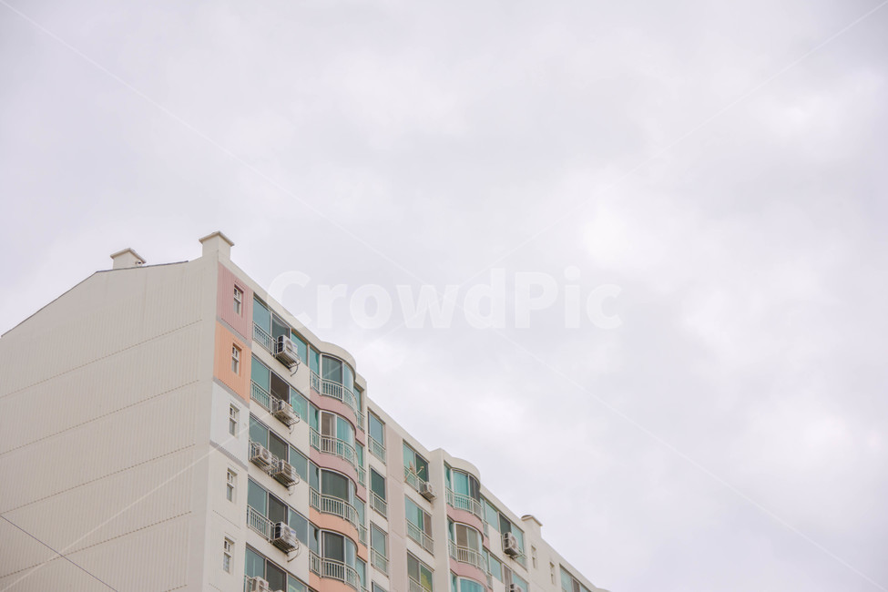 아파트,건물,건축,하늘,흐림,구름,도시,고층건물,건축물,건물외관,exterior,building,structure,architecture,construction