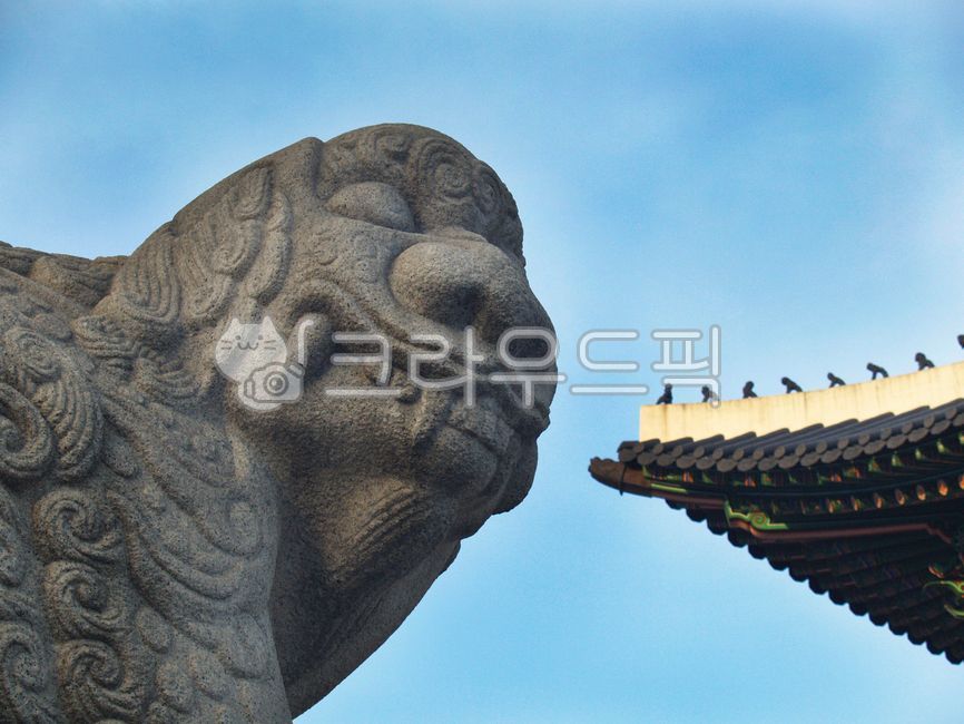 palace,Palace,eaves,stone statue,hatch,Haechi Award,Haitai,Gwanghwamun,old palace,Haitai Award