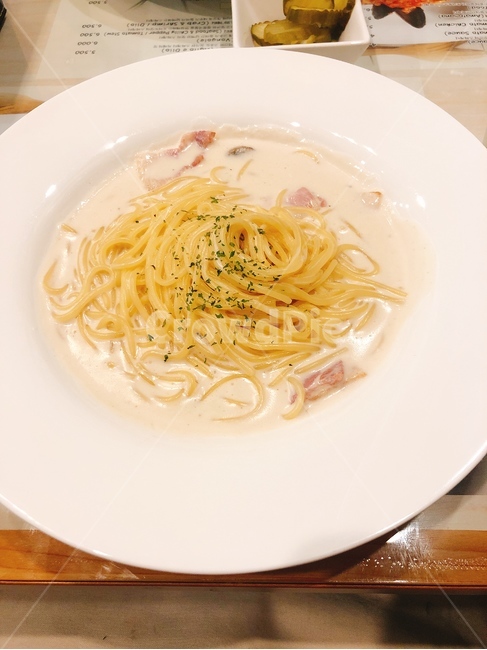 까르보나라,파스타,파슬리,베이컨,음식,피클,음식,식재료,요리,food,cook,meal,dishes,food reserves,양식,서양음식,서양요리,western food,western dishes,western meal,western cook