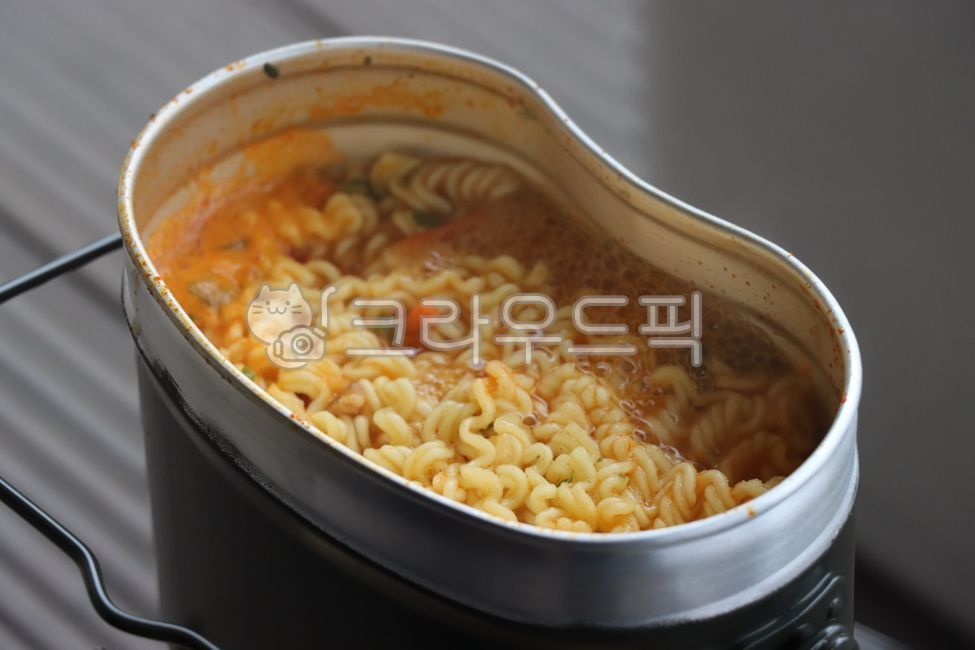 meal,camping food,ramen,Military bowl,camping cooking,food