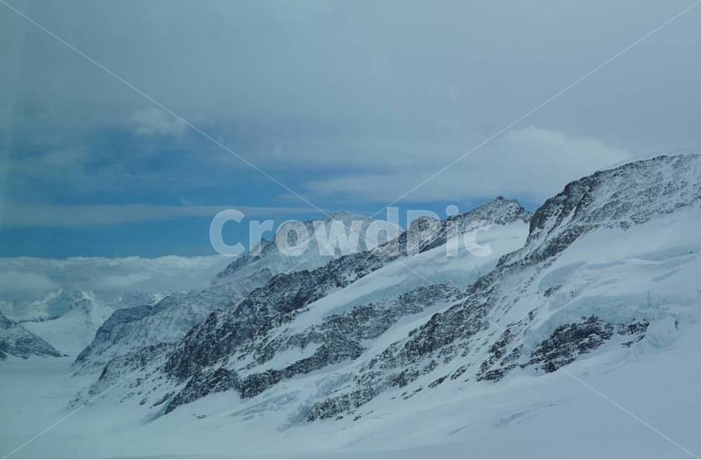 설산,만년설,융프라우,스위스,nature,자연,mountain,산,산맥,겨울,계절,winter,season,자연,풍경,nature,landscape,해외,외국,세계,foreign,oversea,world,세계자연풍경,해외자연풍경,외국자연풍경,world nature landscape