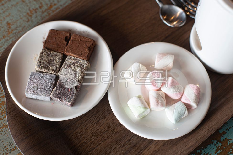 fondue,dessert,Pave Chocolate,handmade chocolate,marshmallow,gelatin,sugar,raw chocolate,food,chocolate