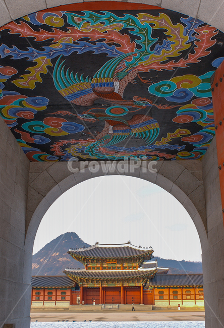 경복궁,궁,문,광화문,홍예천장,주작그림,건축,전통건축,한국전통,한국문화,oreantradional,koreanculture,랜드마크,landmark,한국랜드마크,한국관광지,korealandmar,architecture,building,한국전통,한국문화,korean traditional,korean culture,랜드마크,landmark,tourist attraction,한국랜드마크,한국관광지,한국명소,korea landmark,korea tourist attraction