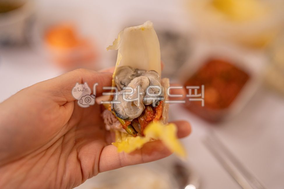 cave,winter food,napa cabbage,Oyster Bossam,Cabbage Oyster Bossam