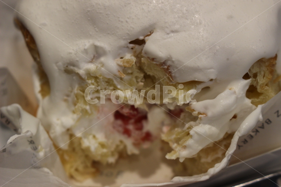 food,음식,creme,dessert,cream,크림,icecream,아이스크림,케이크,조각케이크,생크림,디저트,딸기,칼로리,열랑,디저트,간식,후식,dessert,snack