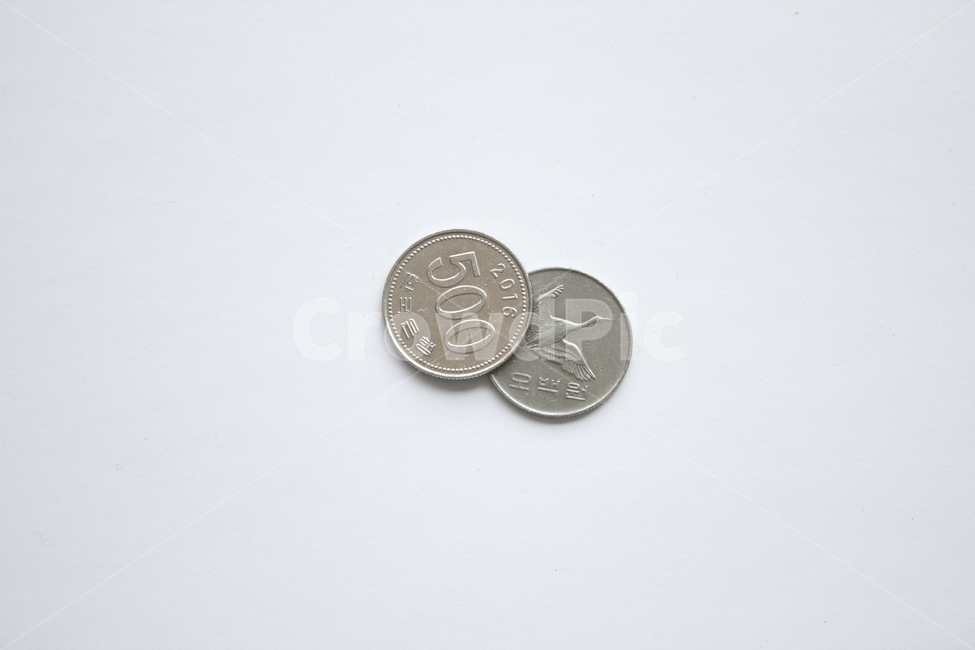한국,동전,금융,한국동전,돈,money,coin,korea,500원,500,흰배경,금속,실버,은색,koreacoin,metal,banking,cash,won,금융,돈,finance,banking,money
