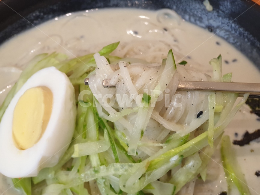 콩국수,맛집,음식,식사,메뉴,요리,한국요리,면,누들,noodle,별미,여름철별미,식당,레시피,recipe,food,계란,삶은계란,군것질,kongguksu,그릇,접시,음식,식재료,요리,food,cook,meal,dishes,food reserves,면류,면요리,noodles,한식,한국음식,한국요리,korean food,korean dishes,korean meal,korean cook