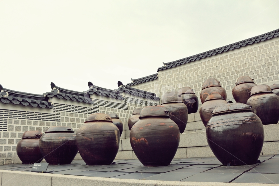 궁,경복궁,궁궐,장독대,장독,담벼락,전통,기와,traditional,palace,보관장소,고궁,한국전통,한국문화,korean traditional,korean culture,사물,물건,오브젝트,thing,object,matter