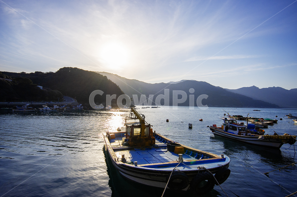 거제,거제시,바람,바람의언덕,언덕,저녁,선착장,배,바다,바닷가,해,햇살,watercraft,water,물,선박,dock,어업,fishery,fishing industry