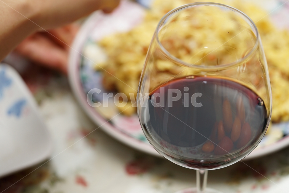 와인,파티,와인파티,party,만남,건배,행복,모임,음료,마실거리,먹거리,wine,축배,브라보,유리잔,유리,글라스,와인잔,색감,기념일,축하,anniversary,congratulation,celebrate,celebration,술,주류,alcohol