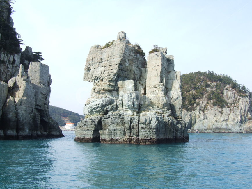 nature,바다,절벽,조화,바위,자연,풍경,nature,landscape,cliff,낭떠러지,outdoors,옥외,ocean,대양,sea,water,물,shoreline,해안선,promontory,곶