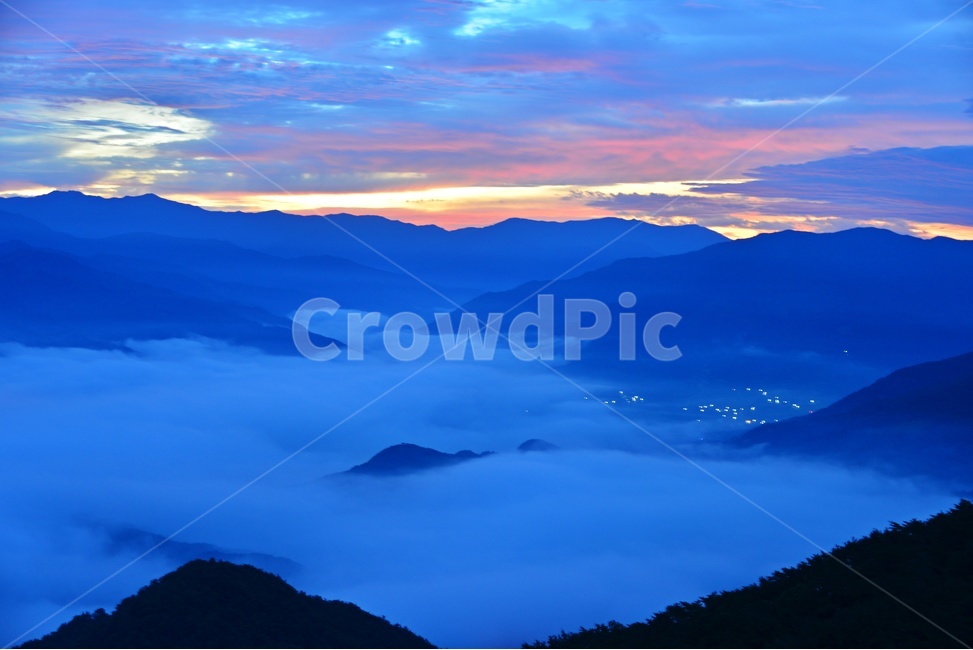 sky,하늘,redsky,붉은하늘,dawn,새벽,nature,자연,outdoors,옥외,mountainrange,산맥,mountain,산,light,빛,flare,플레어,구례,사성암,사성암일출,사성암아침,일출,해돋이,여명,운해,경치,경관,풍경