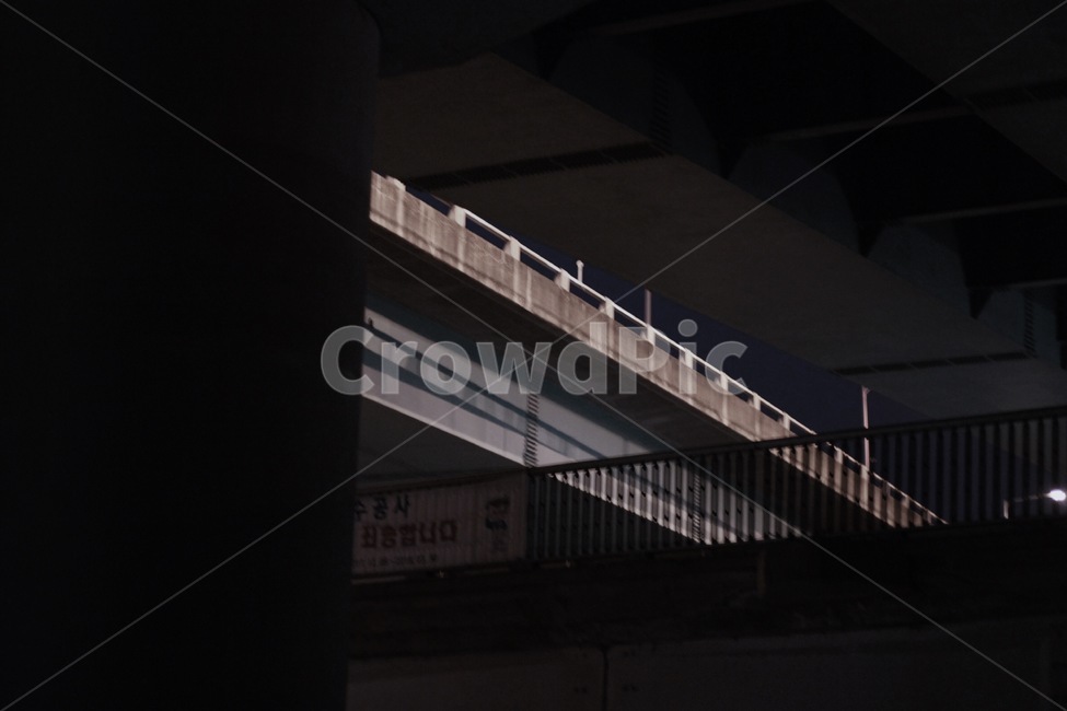 다리,스냅,밤,도로,야경,snap,bridge,street,대전,daejeon,야경,밤,풍경,nightscape,night,landscape,건축물,건물외관,exterior,building,structure,architecture,construction,road,banister,난간,handrail,freeway,고속 도로