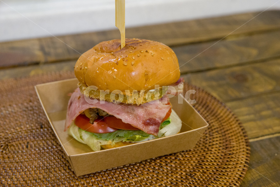 american,background,barbecue,beef,bread,bun,burger,cheese,delicious,dinner,fast,food,fresh,gourmet,grilled,hamburger,lettuce,lunch,meal,meat,onion,sandwich,snack,table,tomato,버거,음식,수제버거,햄버거,요리,베이컨,치즈,빵,식사,패스트푸드,토마토,양상추,음식,식재료,요리,food,cook,meal,dishes,food reserves,양식,서양음식,서양요리,western food,western dishes,western meal,western cook