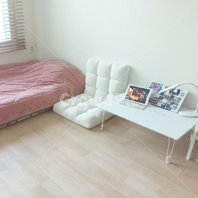flooring,바닥,floor,bedroom,침실,room,방,옥내,indoors,인테리어,homedeco,홈데코