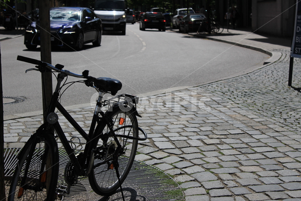 자전거,유럽,독일,프랑크푸르트,europe,germany,bike,bicycle,Frankfurt,교통,교통수단,traffic,transportation,vehicle,차량,wheel,바퀴,machine,기계,automobile,자동차,car,차