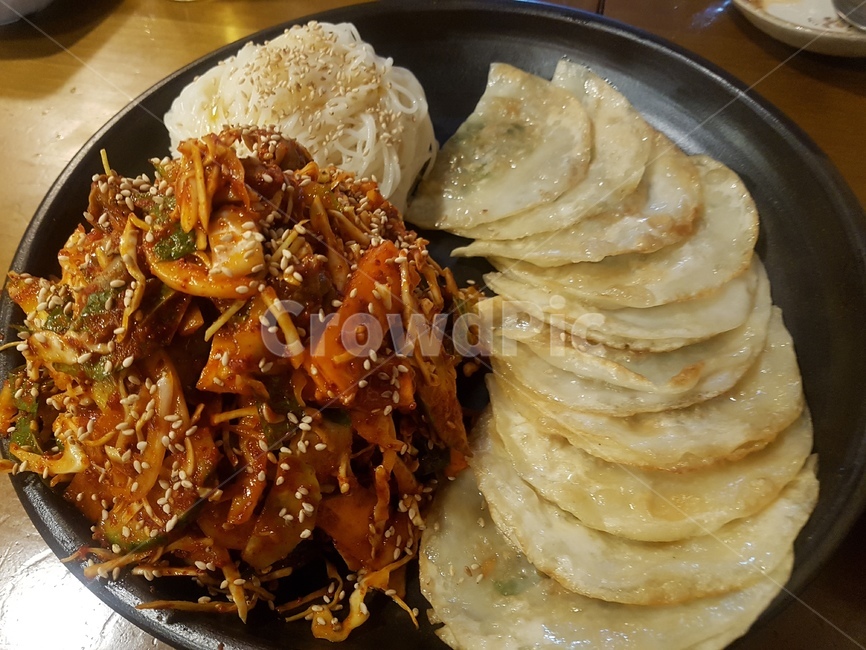 식품,food,음식,골뱅이쫄면,만두,양념,음식,식재료,요리,food,cook,meal,dishes,food reserves