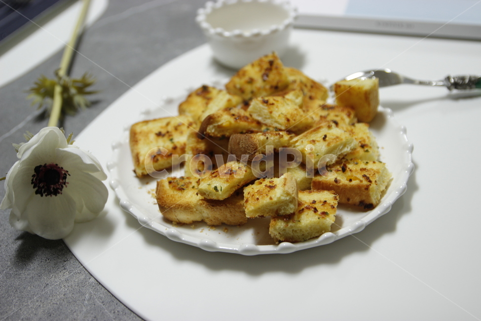 브런치,홈카페,홈브런치,집들이요리,요리,간식,마늘빵,토스트,빵,음식,식재료,요리,food,cook,meal,dishes,food reserves,빵,bread