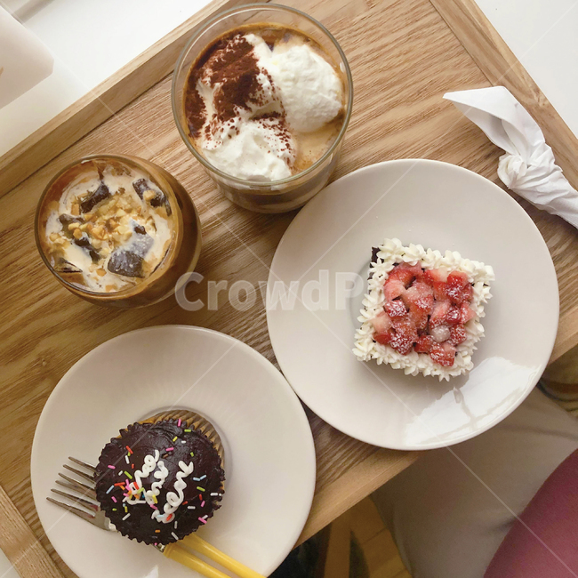 맛집,카페,커피,디저트,음식,컵케익,초코,딸기,라떼,조각케익,케이크,음식,식재료,요리,food,cook,meal,dishes,food reserves,디저트,간식,후식,dessert,snack
