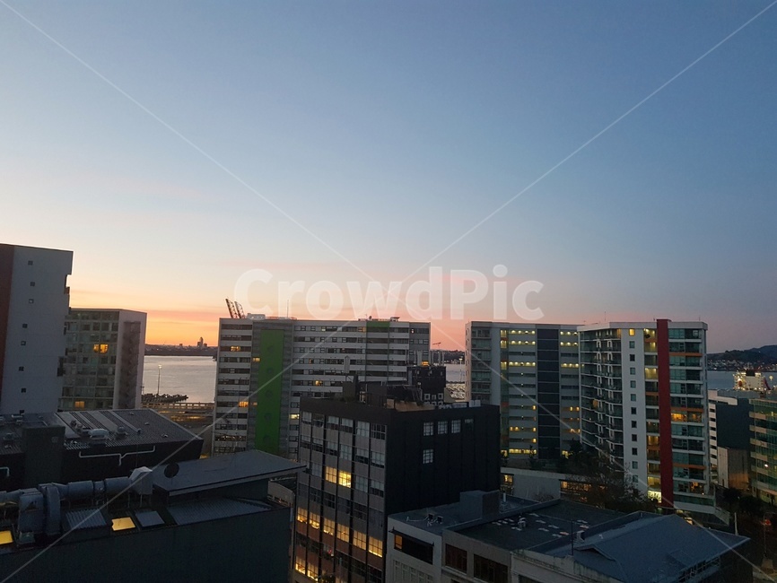 늦은오후,베란다,뷰,view,evening,city,도시,건물,저녁,노을,sunset,sky,하늘