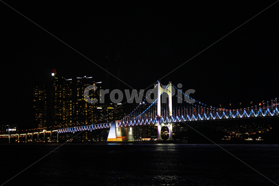 부산,밤,야경,다리,어둠,야경,밤,풍경,nightscape,night,landscape,건축물,건물외관,exterior,building,structure,architecture,construction,건물,bridge
