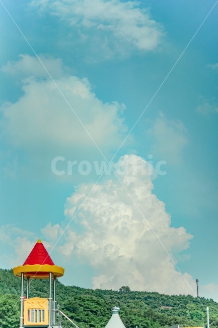 하늘,sky,bluesky,구름,뭉게구름,하늘맑음,여름하늘,여름,summer,동심,휴가,색깔,색상,색채,색감,color sense,color sensitivity,feeling of color,놀이공원,놀이동산,놀이터,amusement park,playground